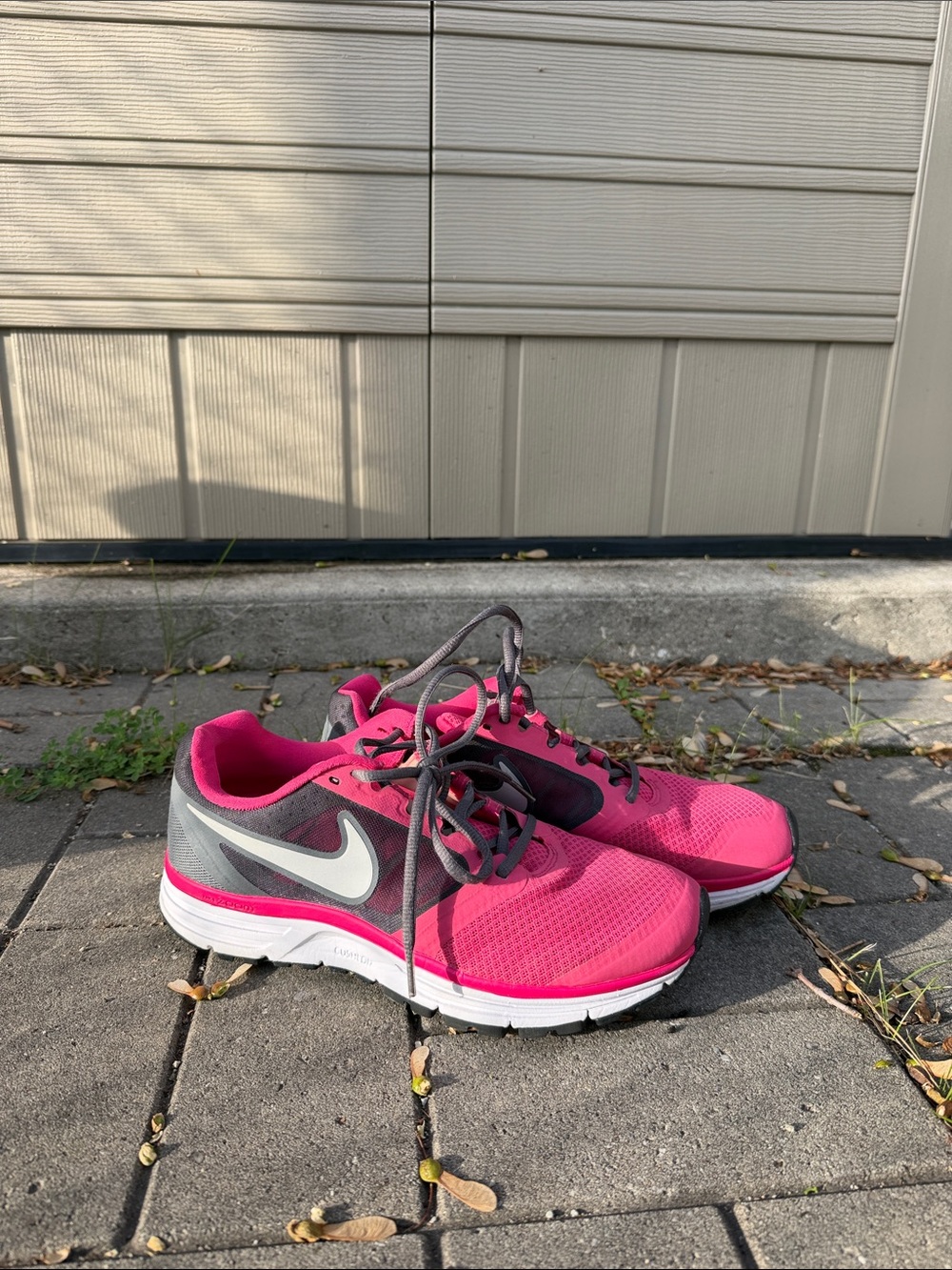 Nike Women's Hot Pink and Gray Athletic Running Shoes